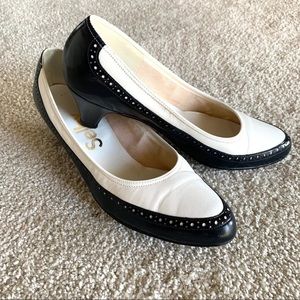 Vintage Selby Navy Blue & White Heels‎